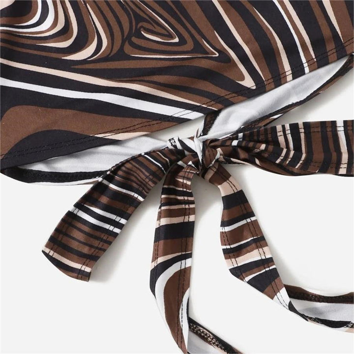 Dame trendy Halter-top med elegant indpakningsdesign og grafisk print Skovae