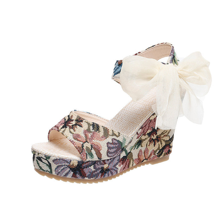 Dame Wedge-sandaler med blomstermotiv og elegant sløjfe-detalje Stilla
