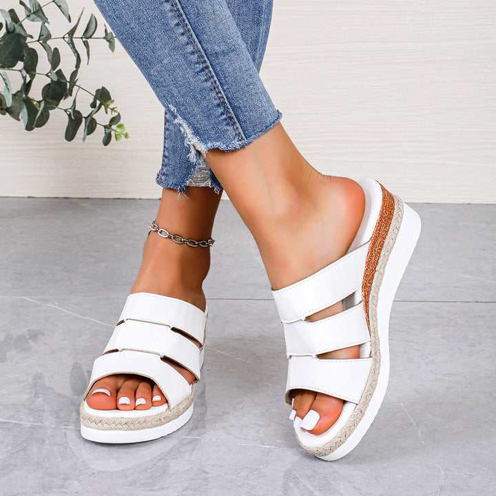 Dame Plateau-Sandaler med moderne rem-design og blød indersål Stilla