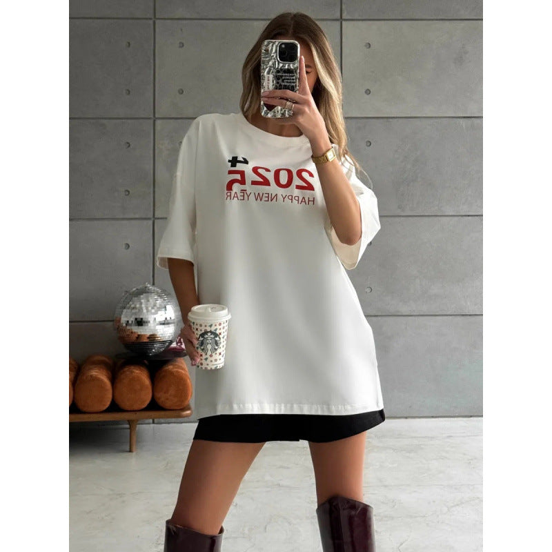Dame T-shirt med afslappet 3/4-ærme og festligt motiv Stilla