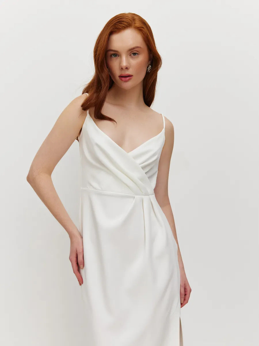 Dame elegant wrap kjole med justerbare stropper og smart frontslids Skovae