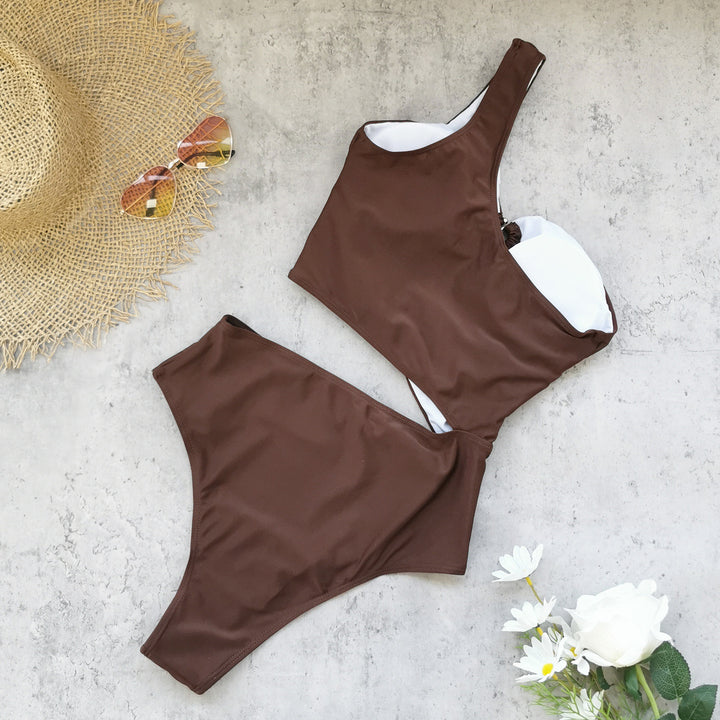 Dame bikini-sæt med asymmetrisk design og unikke flæsedetaljer Stilla
