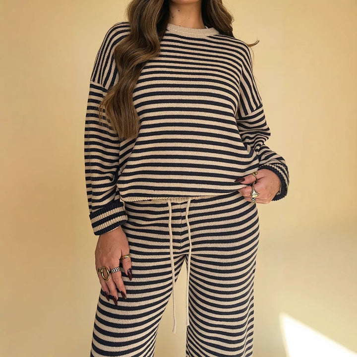 Kvinders afslappede stribede sweater i blødt materiale
