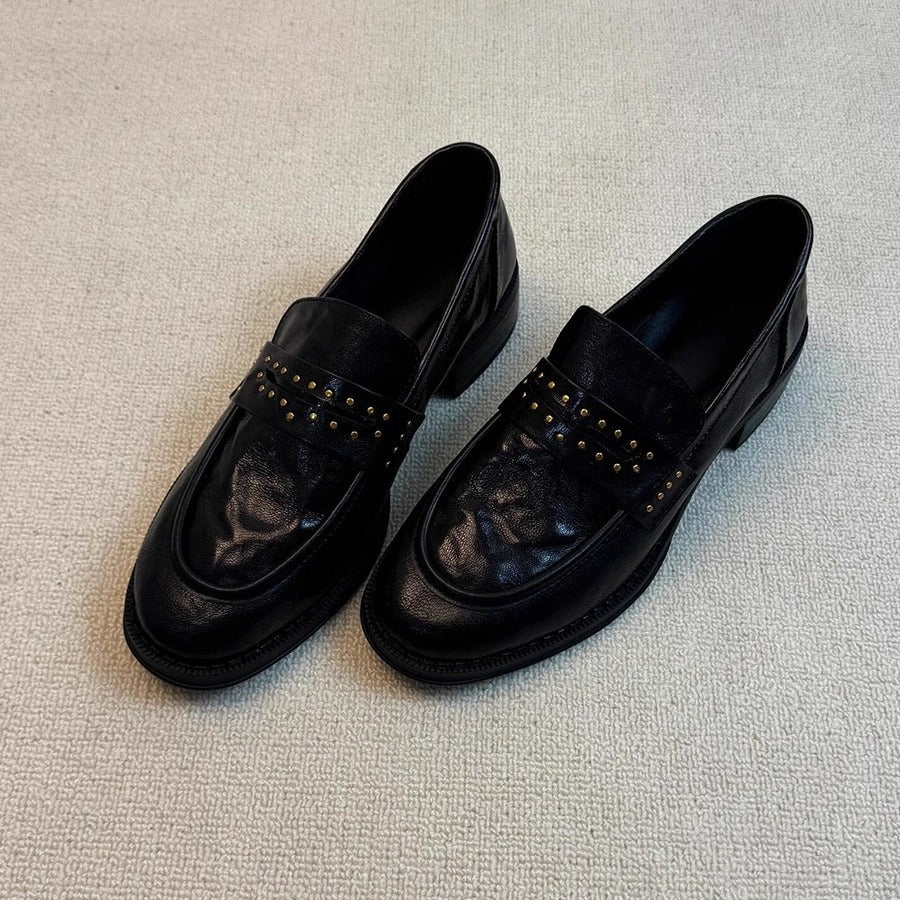 Stilfulde herre-loafers med nitter Stilla