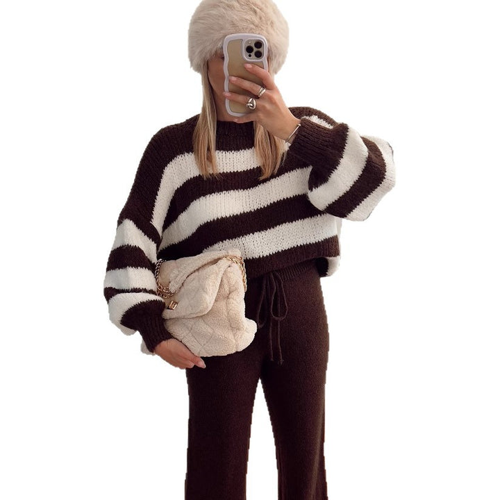 Kvinders hyggelige cropped sweater med brede striber og høj krave Stilla