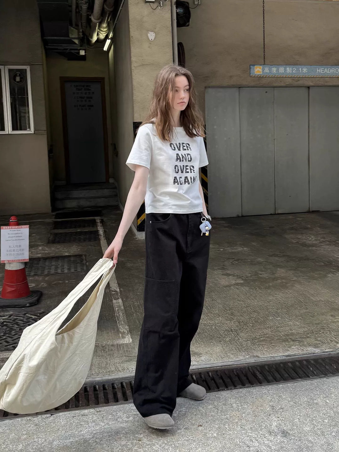 Dame Kortærmet T-shirt med Bogstav Print Slim Fit Hvid