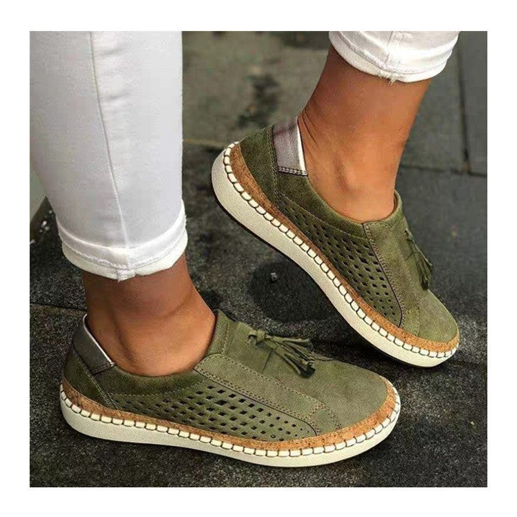 Dame Komfortable Slip-On Sneakers med åndbar perforering og trendy kvast-design Stilla