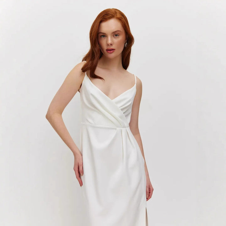 Dame elegant wrap kjole med justerbare stropper og smart frontslids Skovae