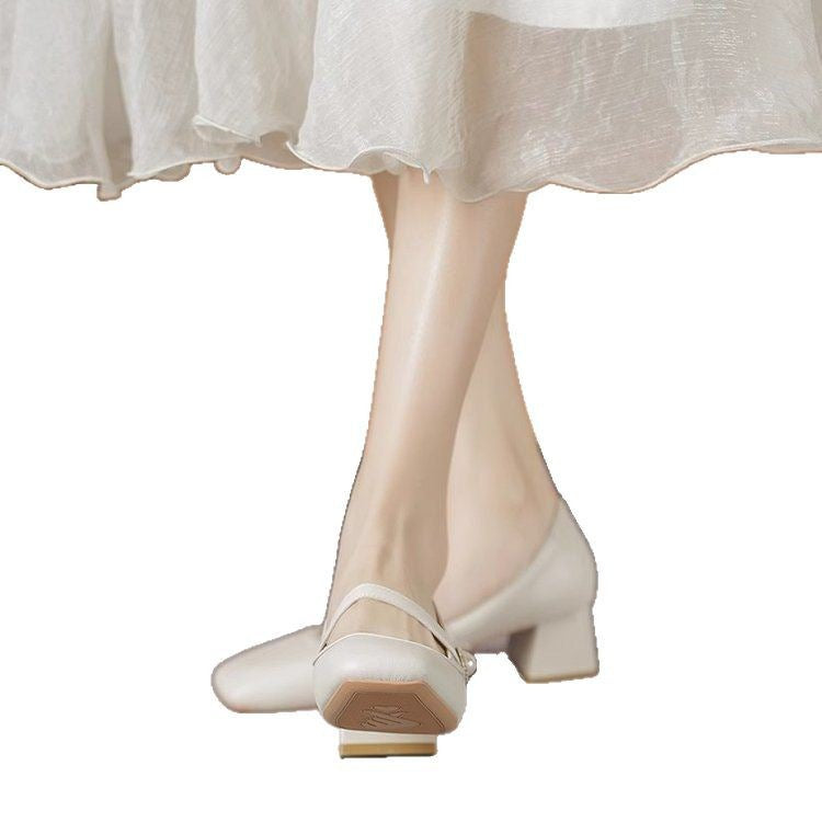 Dame ballerinas med elegant remdesign og fashionabel perledekor Stilla