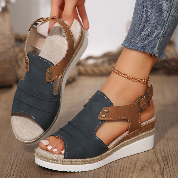 Dame Komfortable Sandaler med elegant remdesign og åndbar sål Stilla