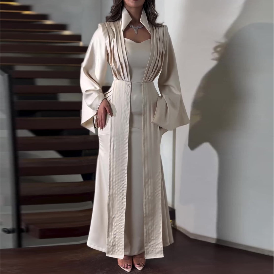Dame elegant maxikjole med chic taljeklip og luksuriøs satintrim