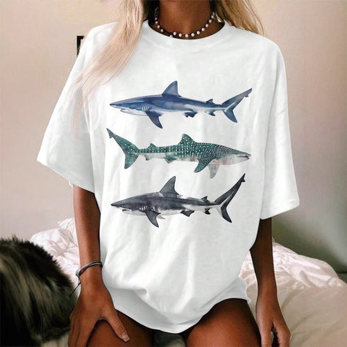 Dame T-shirt med kreativ hai-motiv og afslappet snit Skovae