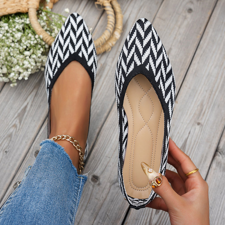 Dame flade ballerinaer med moderne chevron-mønster Stilla