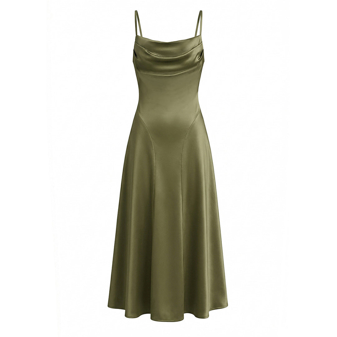 Dame Maxikjole med elegant drapering og fint satin-finish Skovae