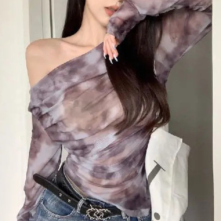 Kvindernes elegante langærmede top med samlet design Stilla