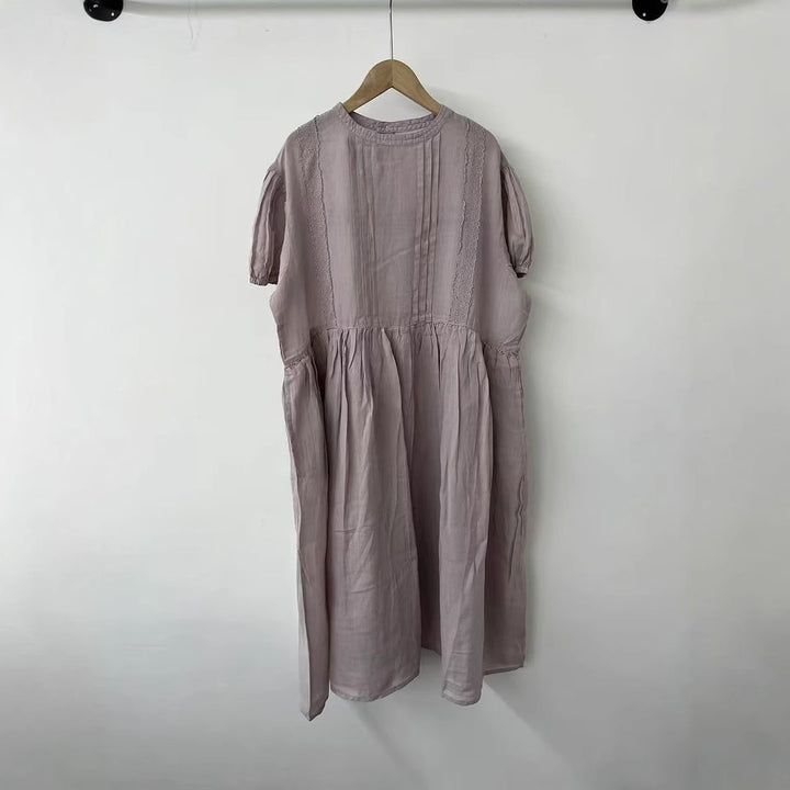 Femme Elegante bomulds-midi-kjole med foldedetaljer Stilla