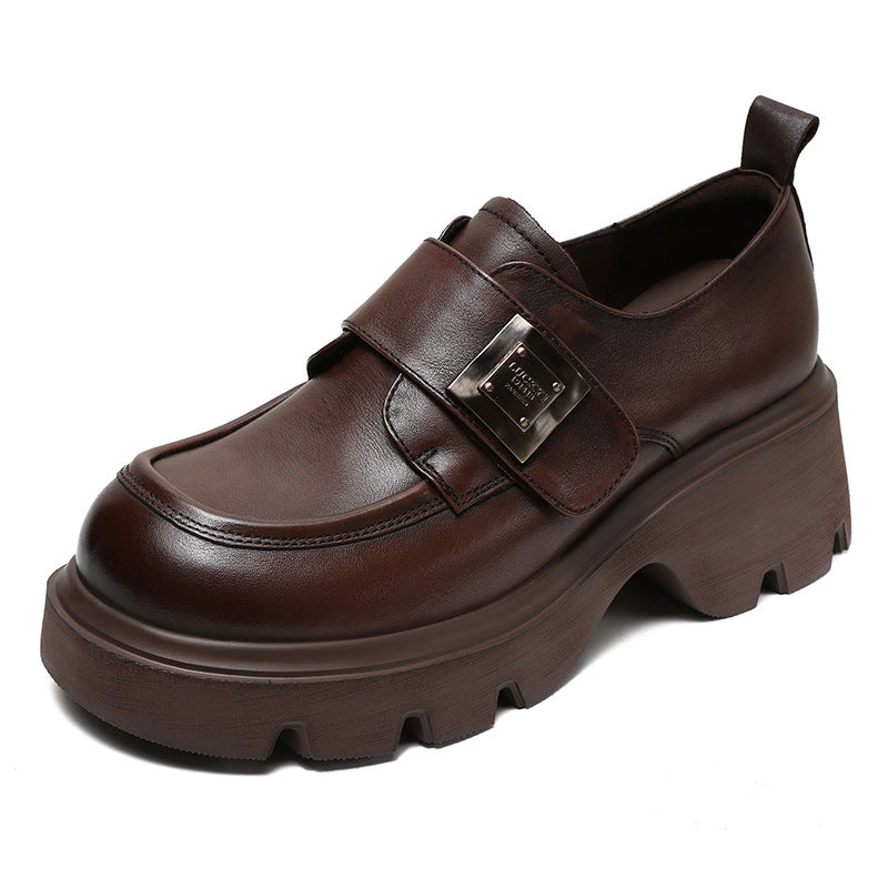 Femme Chunky Platform Slip-On Loafers med dekorativt spænde-detajle Stilla