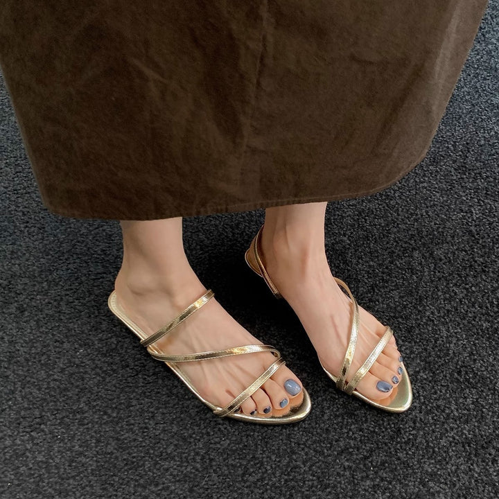 Dame Riemchen Open-Toe Slide Sandaler med Metallic-detaljer Stilla