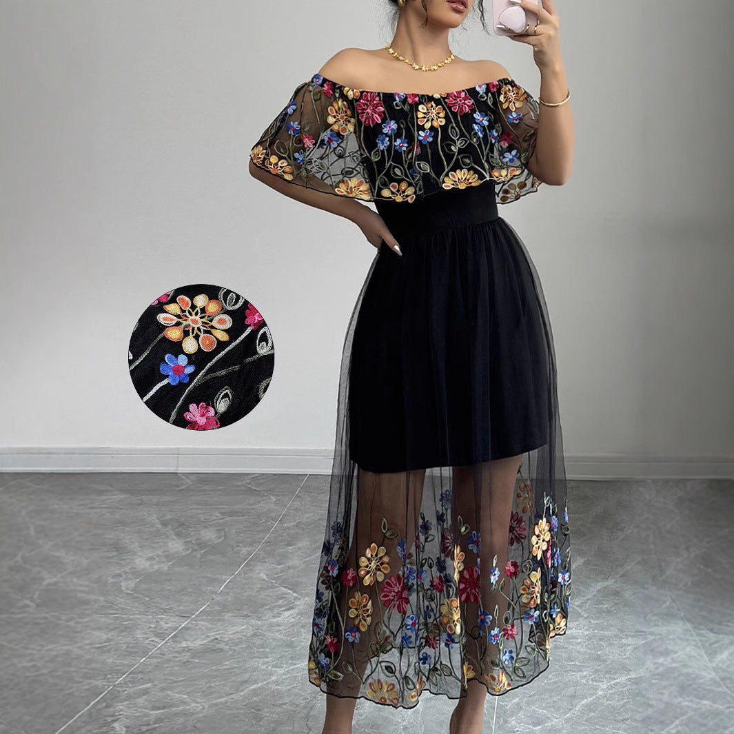 Dame Off-Shoulder Maxi-Kjole med blomsterbroderier og gennemsigtig overkjole Stilla