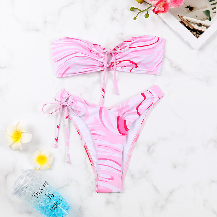 Dame bandeau-bikini-sæt med legesygt blomsterdesign og justerbare stropper Stilla