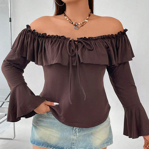 Dame top med off-shoulder design og flæser Stilla