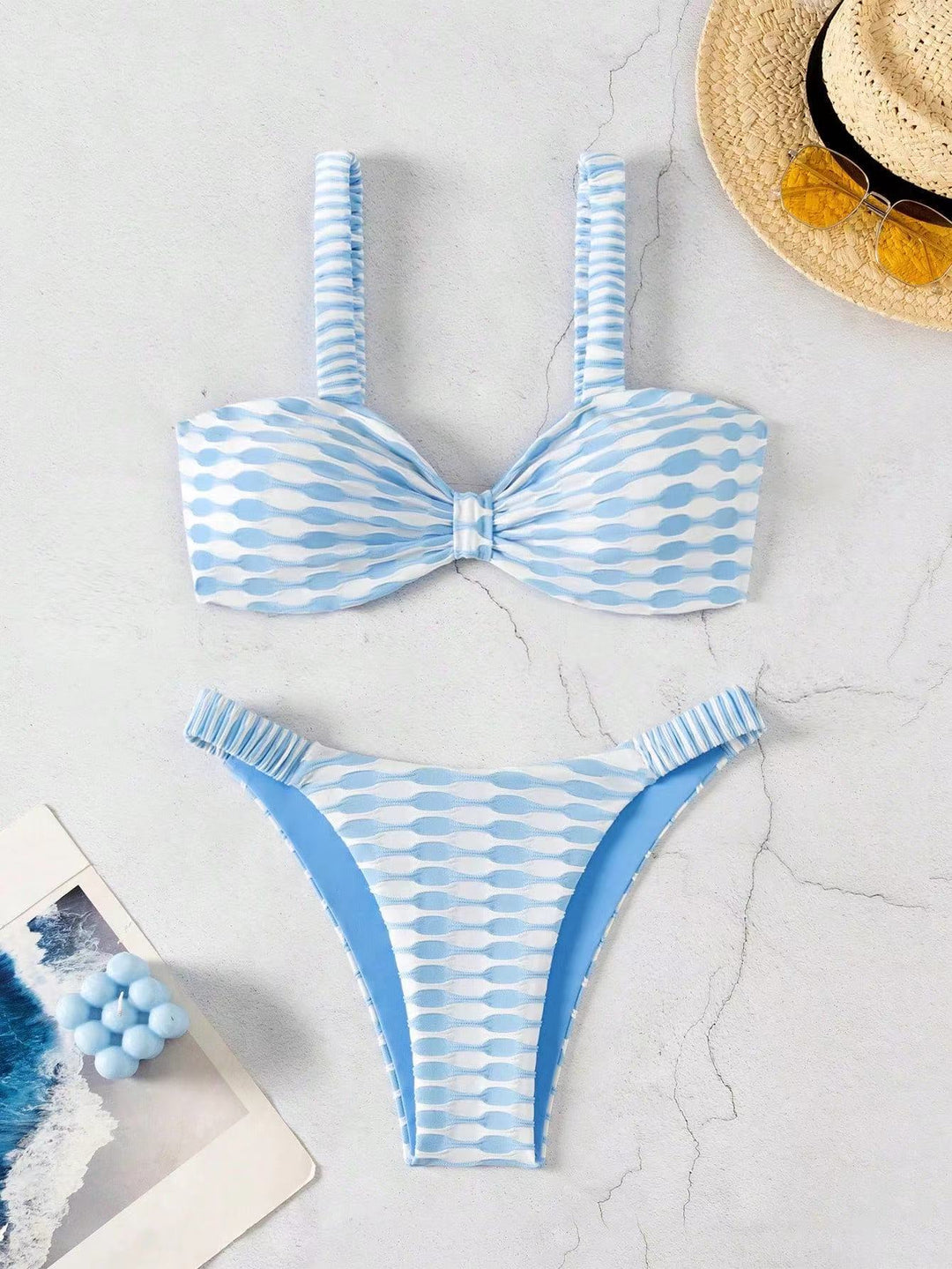 Dame Bikini-sæt med strukturerede stropper og moderigtigt mønster Stilla