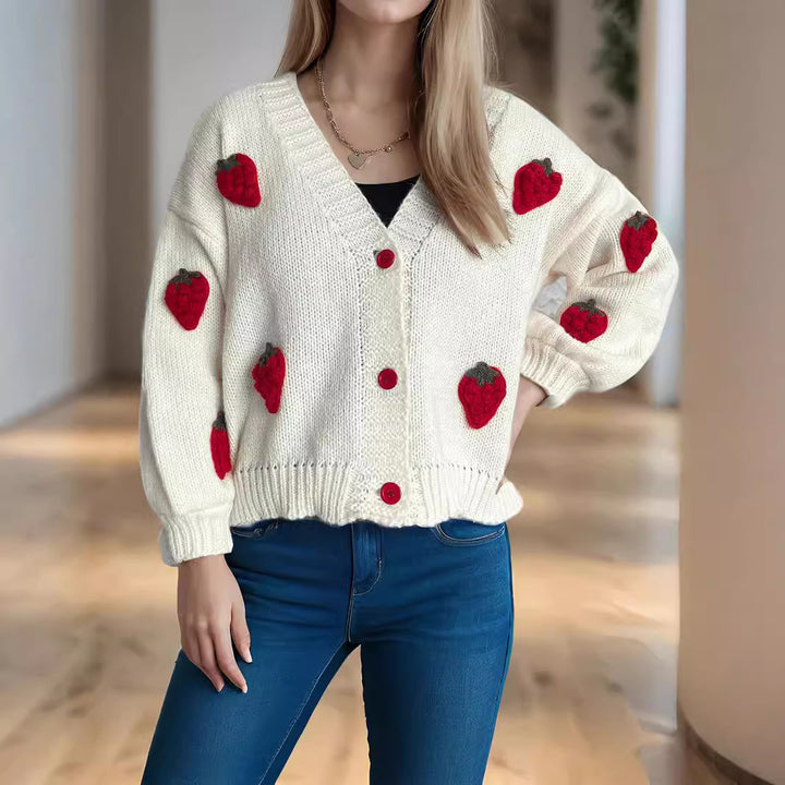 Dame cardigan med legende jordbærmotiv og store knapper Stilla