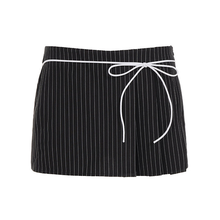 Dame shorts med smart stribemønster og elastisk linning Skovae
