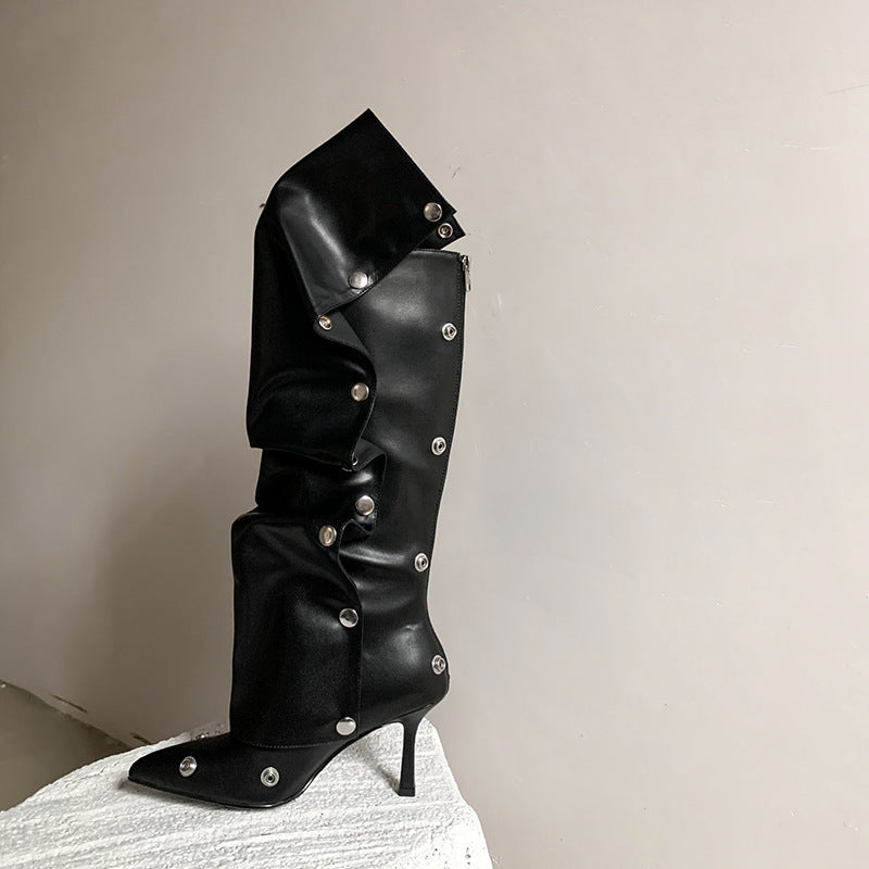 Femme High-Stiletto Statement Over-the-Knee Boots med dekorative trykknapsaccents Stilla