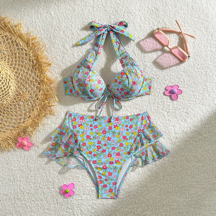 Dame bikini-sæt med legende floral-design og løst flæse-snit Stilla