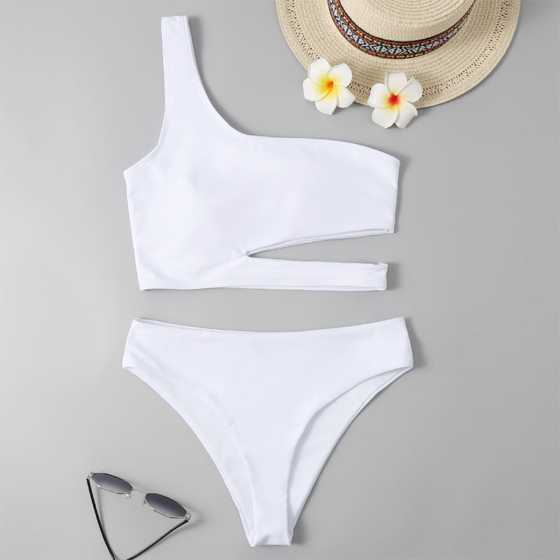 Dame bikini-sæt med ensidet snit og raffineret cut-out Stilla