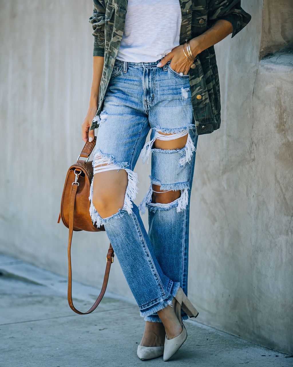 Damejeans med trendy destroyed-detaljer Stilla