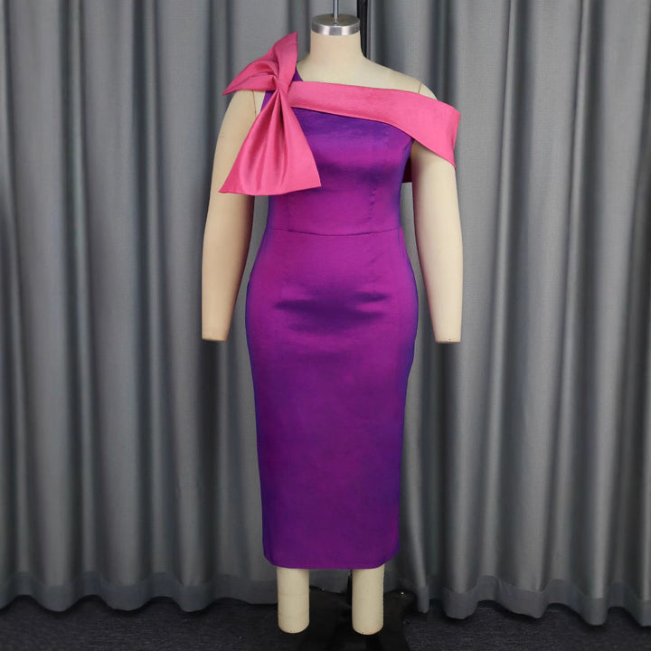 Damer Elegant Cocktailkjole med skinnende detalje og asymmetrisk strop Skovae