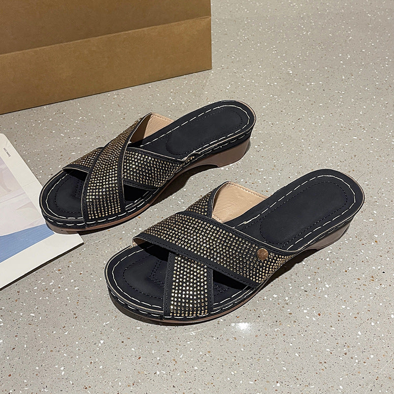 Dame Wedge-sandaler med perforeret overdel og komfortabel indersål Stilla