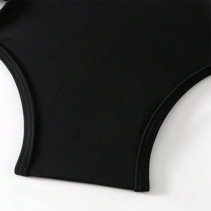 Dame Bikini-sæt med innovativ skæring og trendy cut-out-design Stilla
