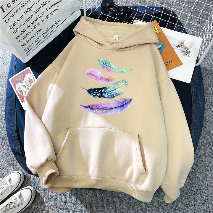 Kvindernes hoodie med kunstnerisk fjer motiv Skovae