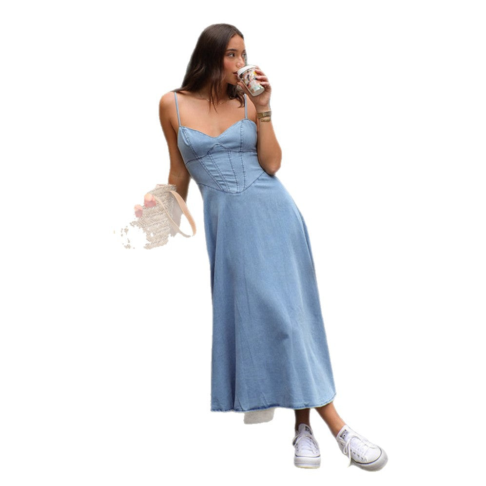 Dame Jeans-Midikjole med justerbare spaghetti-stropper og elegant snit Stilla