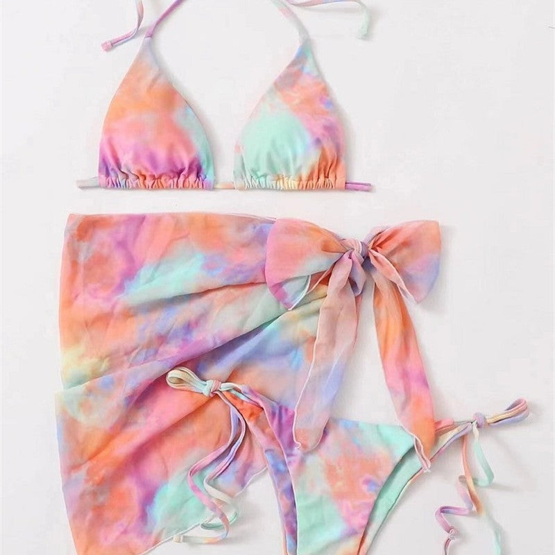 Dame triangel-bikini-sæt med stilfuld omslagsskjørt og høj kvalitet materiale Stilla