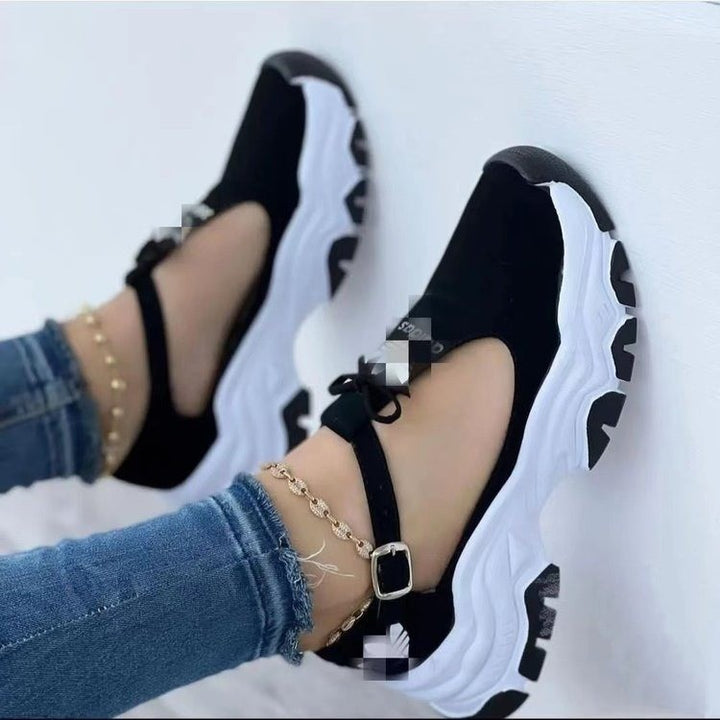 Dame Sporty Sneakers med justerbar rem og dæmpningsteknologi Stilla