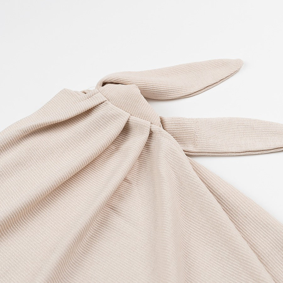 Dame nederdel med sideknude og elegant drapering Stilla