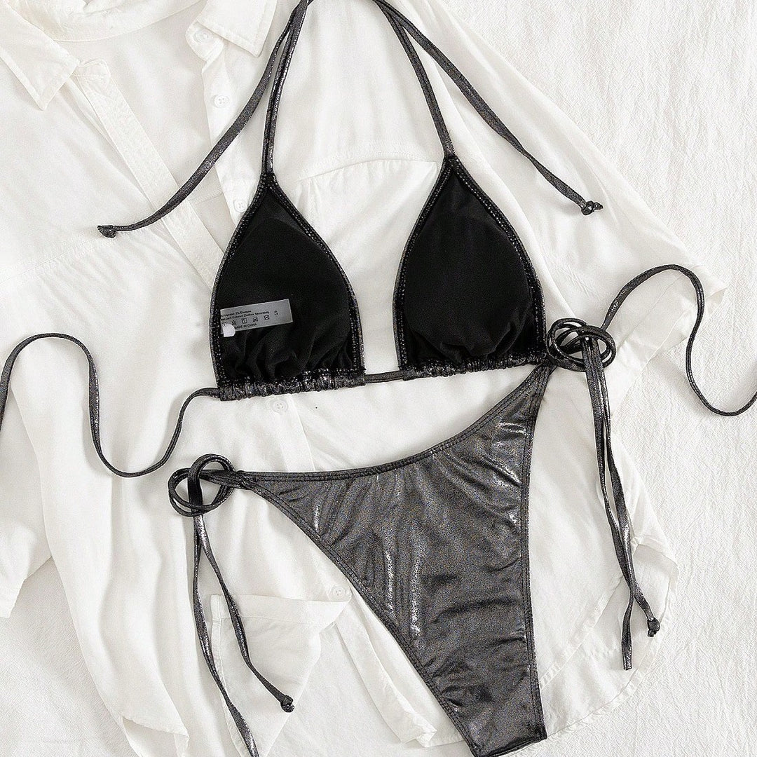 Dame triangle-bikini med justerbare stropper og blankt design Skovae