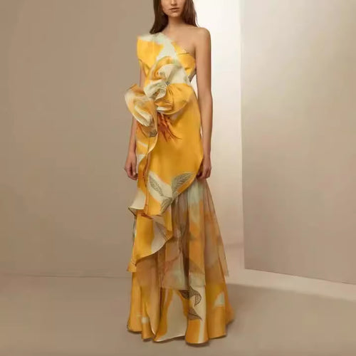 Dame maxikjole med flydende chiffon og kunstnerisk flæsedetalje Stilla