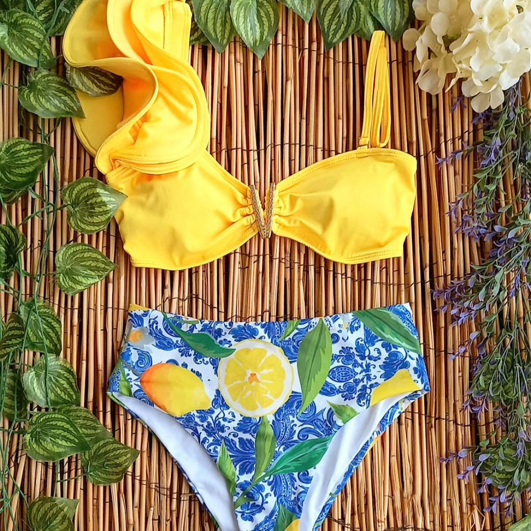 Dame Bikini-sæt med volumniøse flæser og glædeligt mønster Stilla