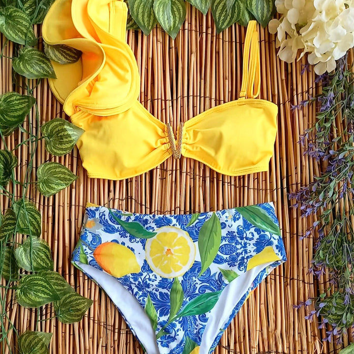 Dame Bikini-sæt med volumniøse flæser og glædeligt mønster Stilla