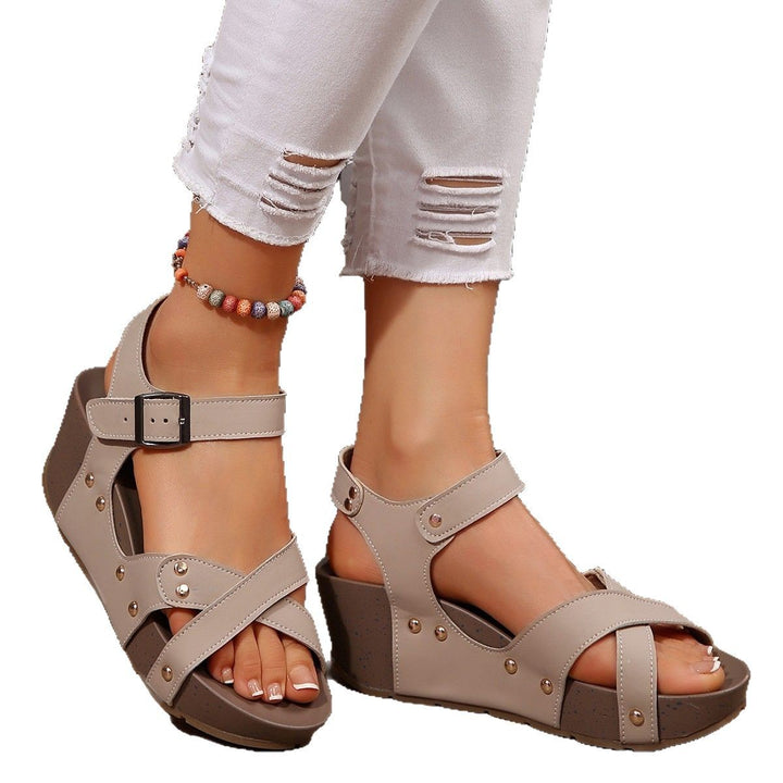Dame Komfortable og fashionable sandaler med justerbare remme og anatomisk fodseng Stilla