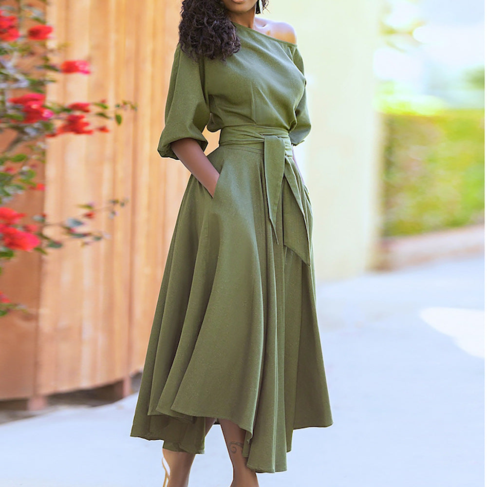 Kvinders elegante maxi kjole med off-shoulder design og bælte Stilla