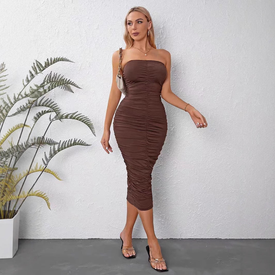 Dame Elegant Midi-kjole med raffineret flæsedesign og figursygende pasform Stilla