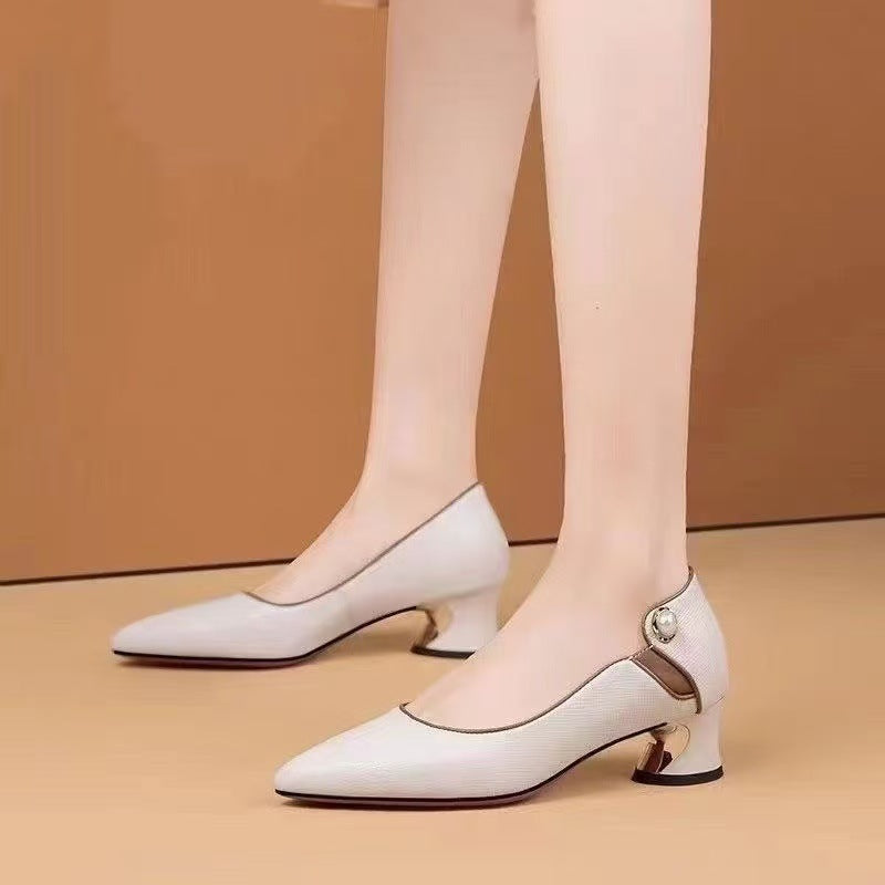 Dame elegante pumps med moderne remdesign og komfortabel blokhæl Stilla