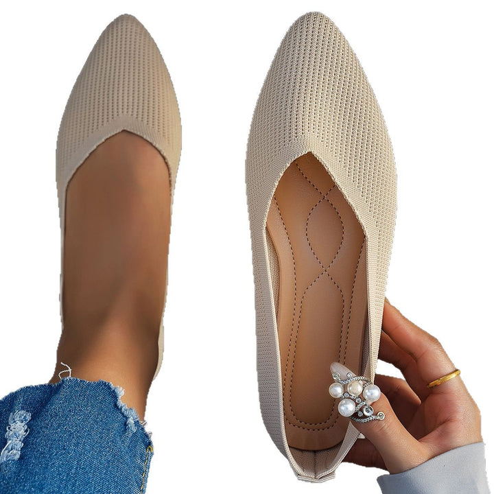 Dame elastiske og åndbare ballerinaer med spidst design Stilla