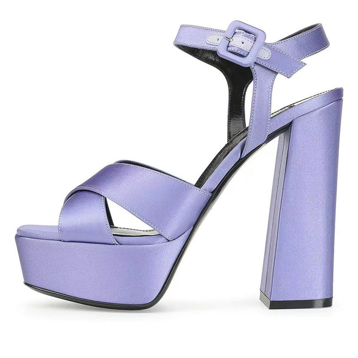 Damer Strappy Platform Blokhæle med metallisk finish Stilla
